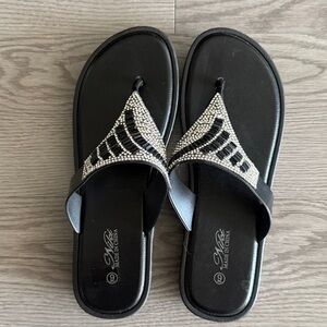 Elegant Black Sandals with Rhinestone Accents